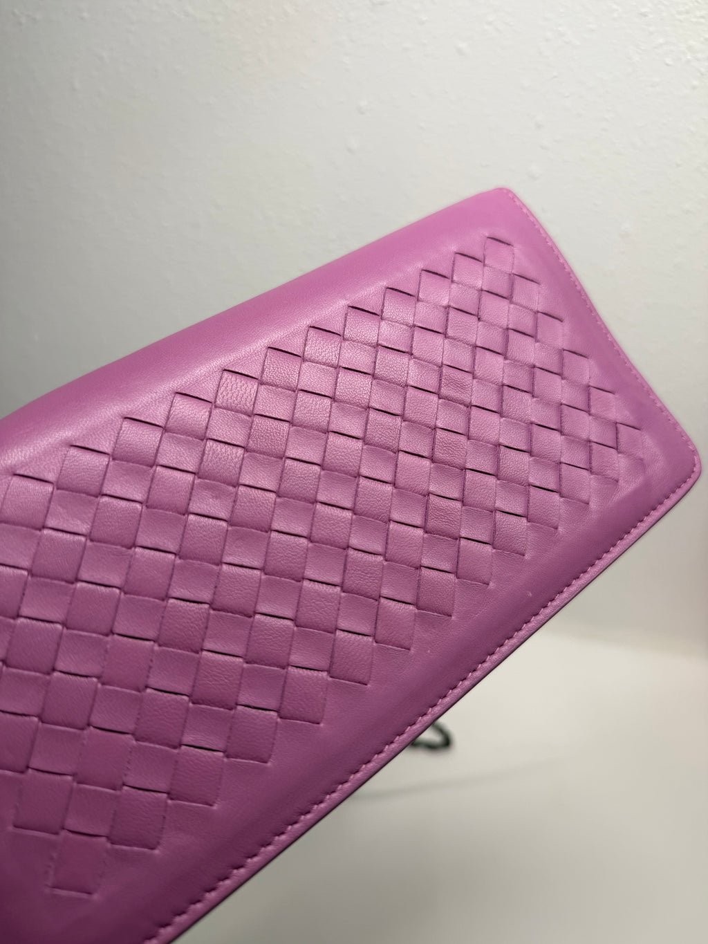 Bottega veneta intrecciato chain wallet