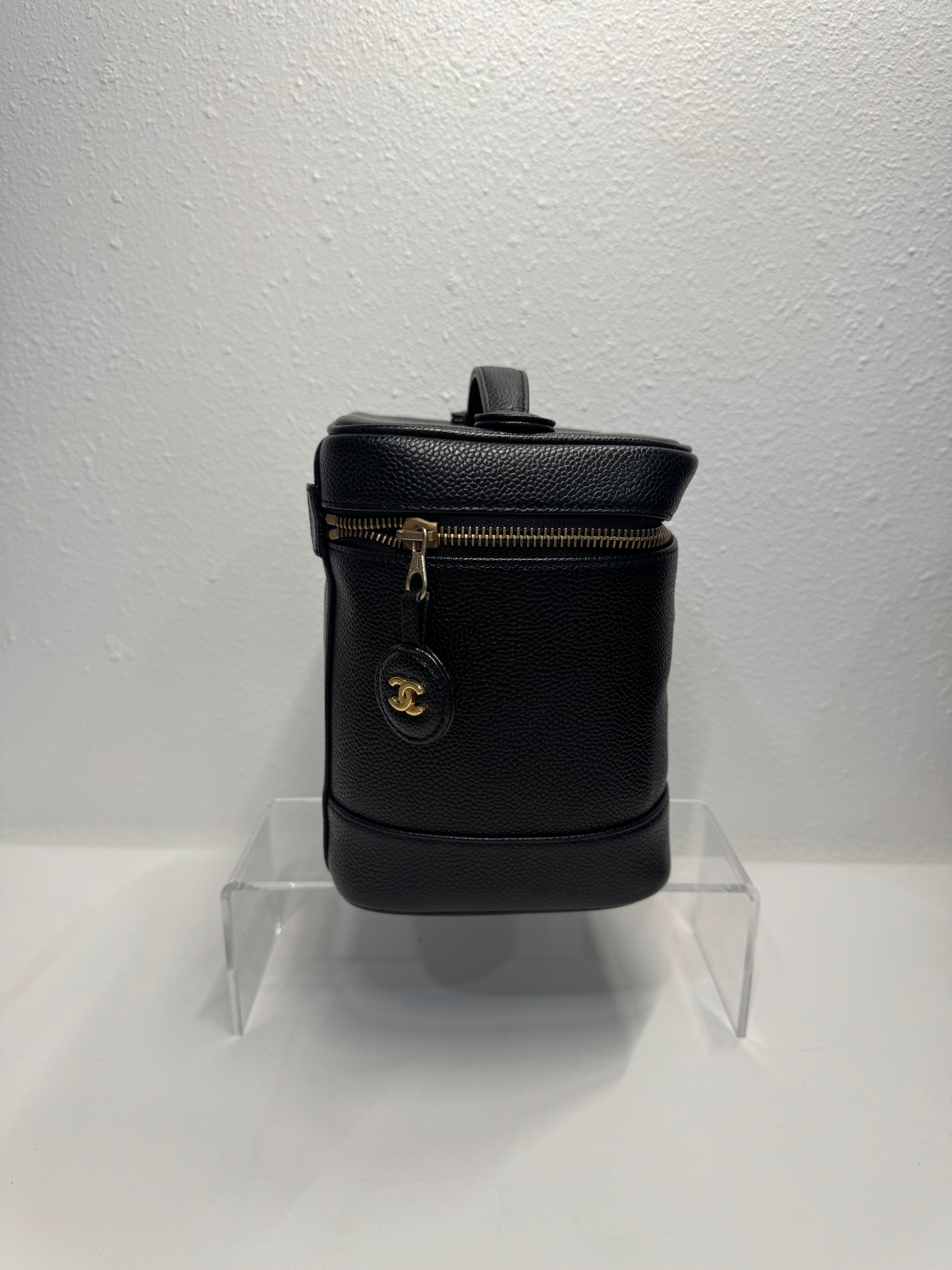 Chanel vanity caviar
