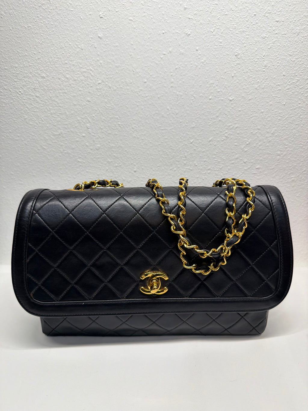 Chanel lambskin single flap