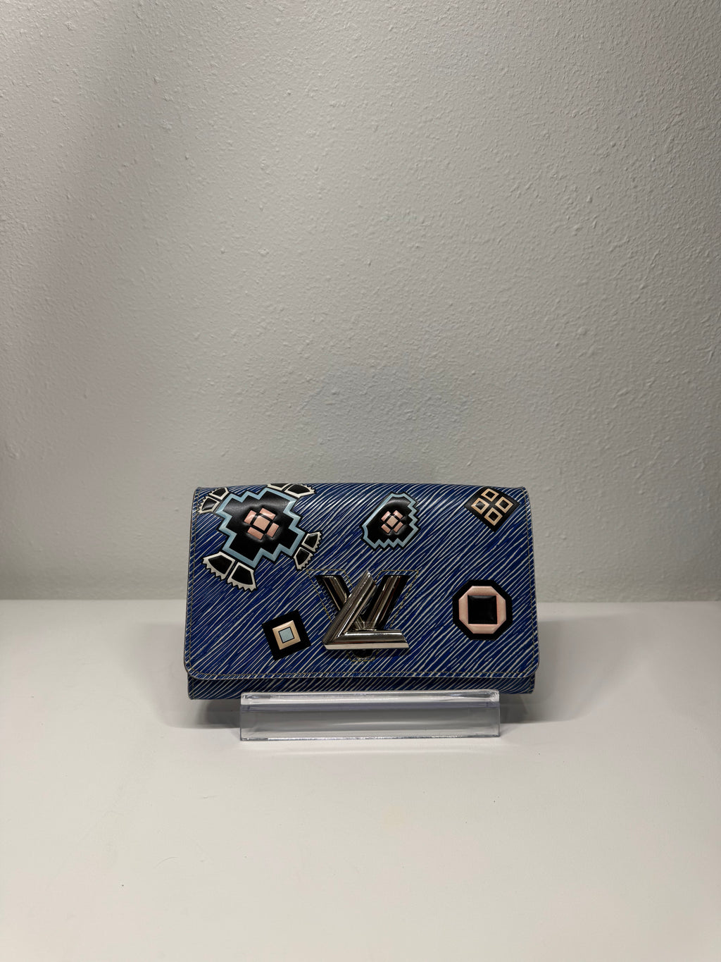 Louis Vuitton azteque chain wallet