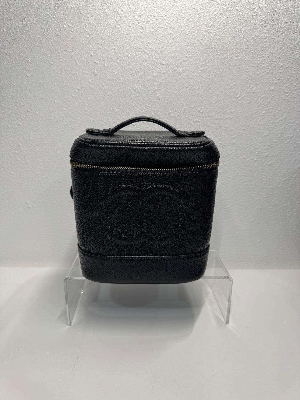 Chanel vanity caviar