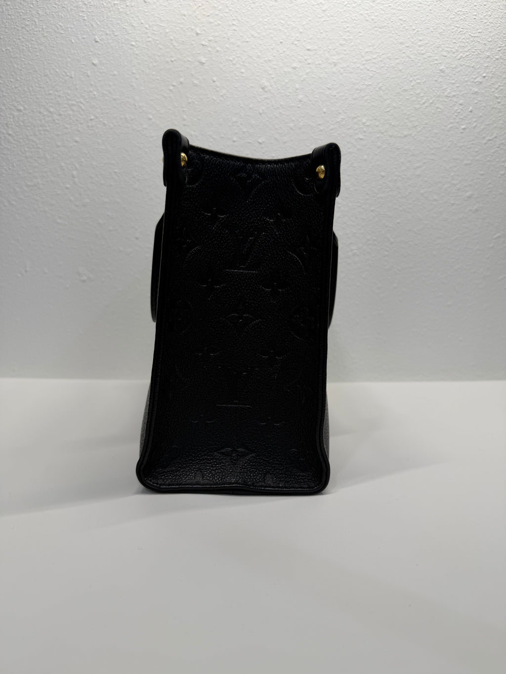 Louis Vuitton on the go pm