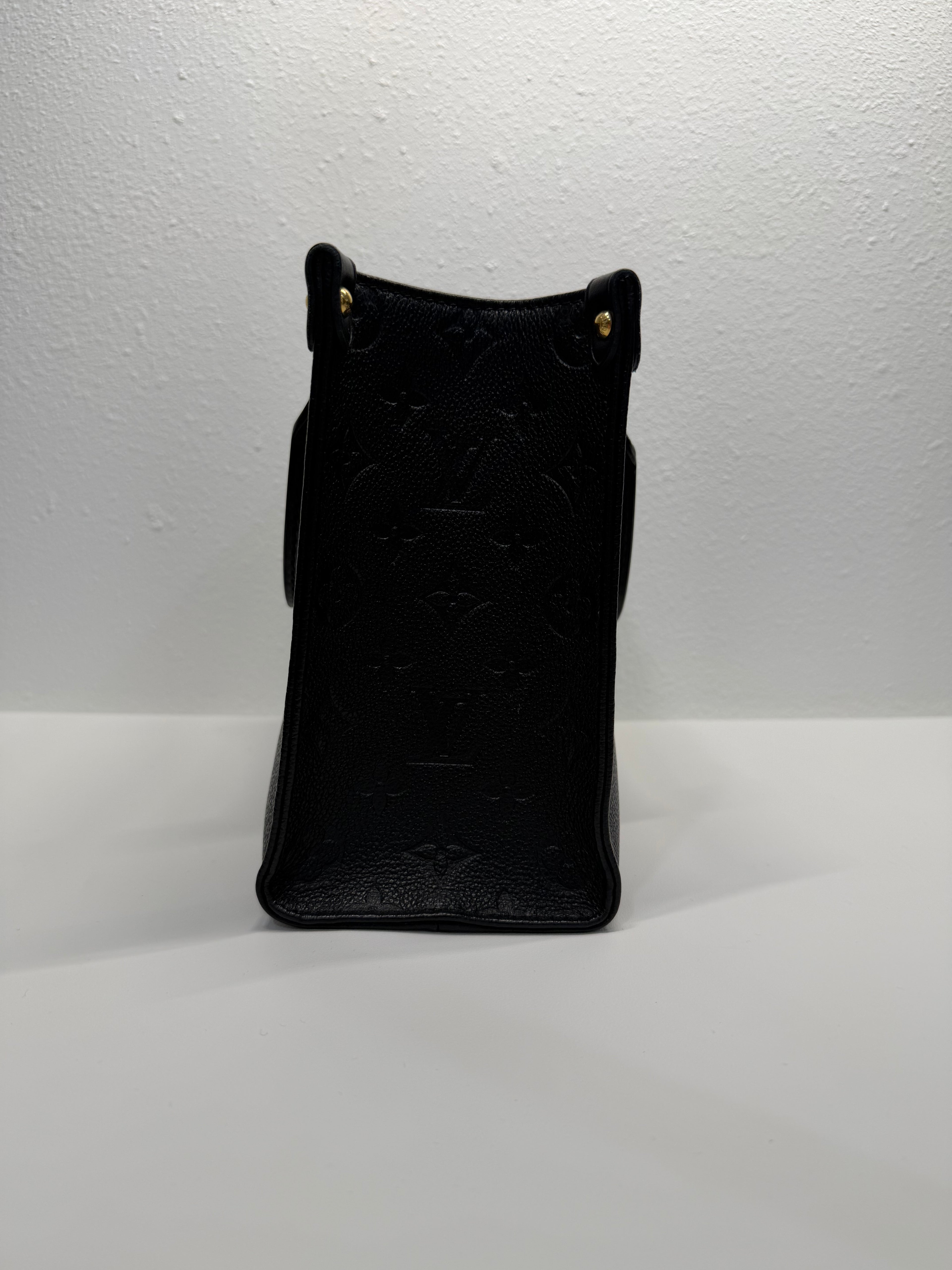 Louis Vuitton on the go pm