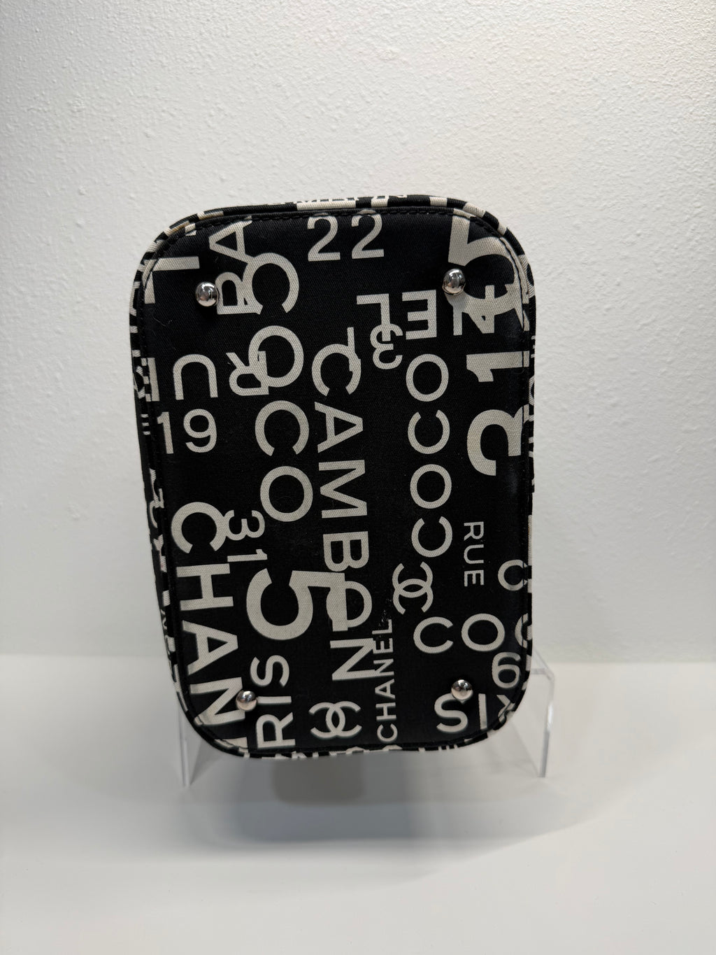 Chanel “by the sea” vanity case