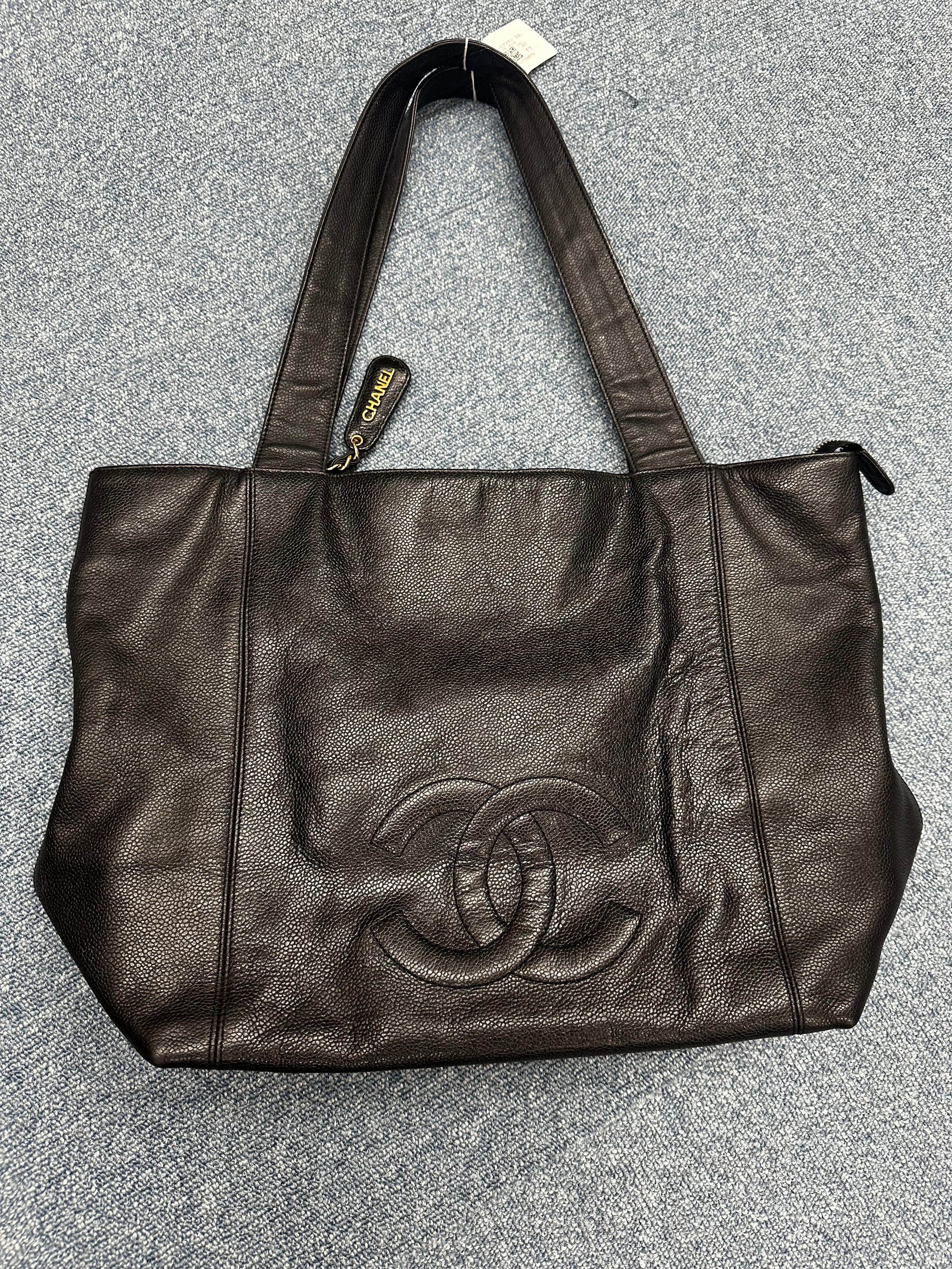 Chanel caviar tote bag