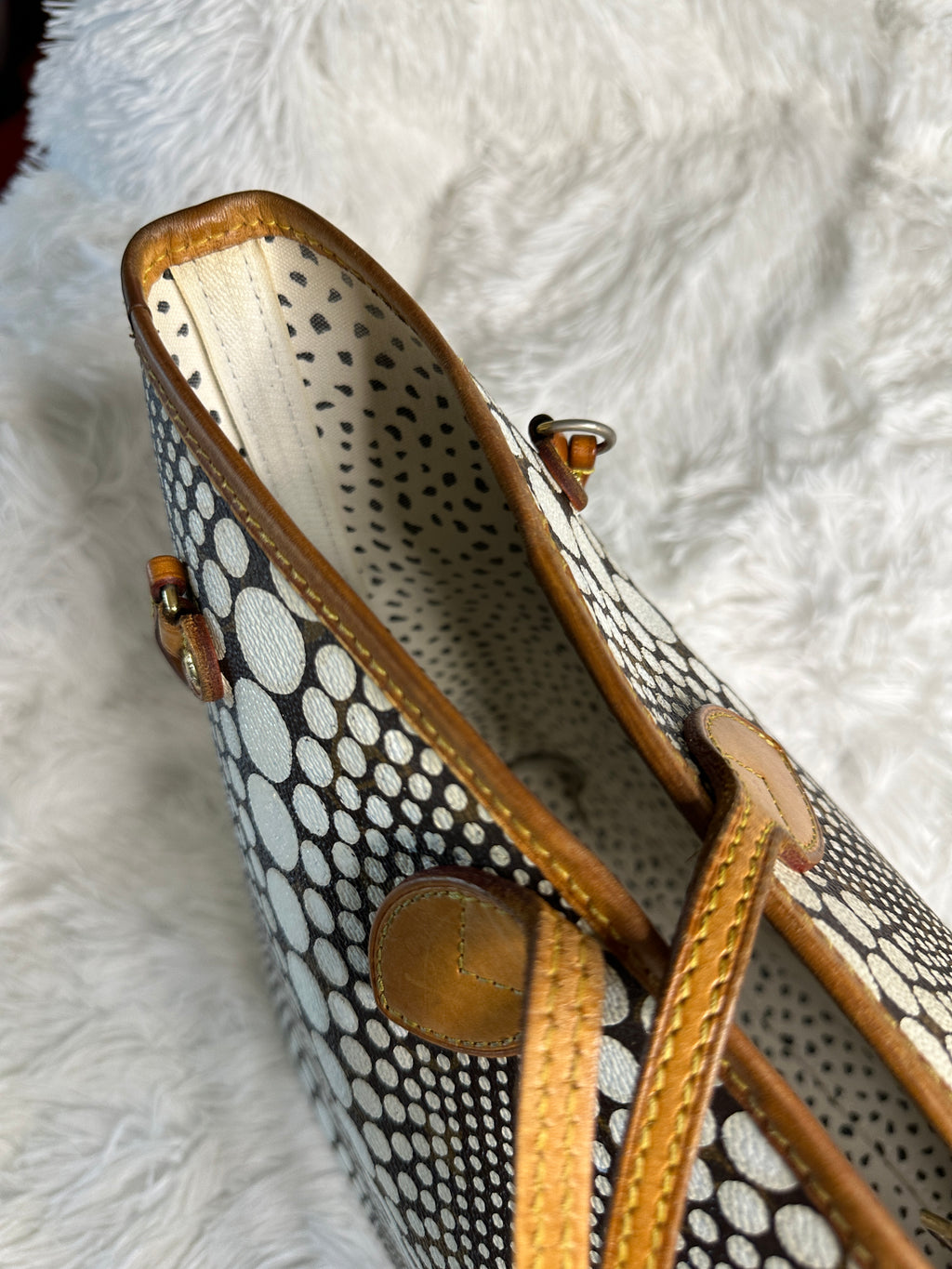 Louis Vuitton Neverfull MM Kusama