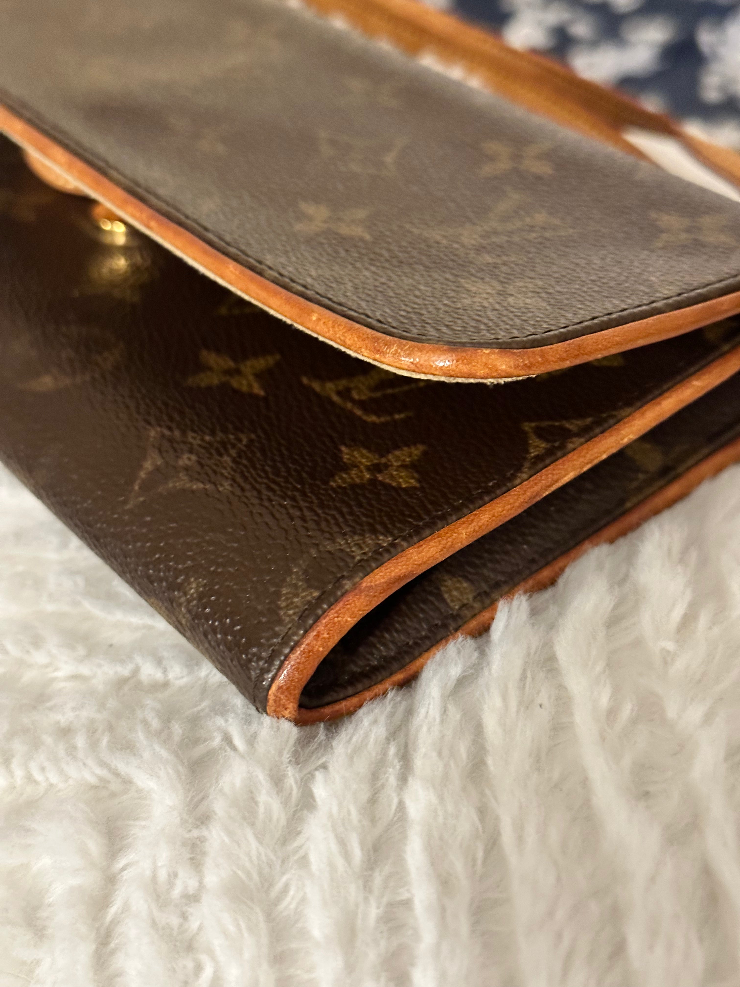 Preloved Louis Vuitton Twin Pochette Monogram