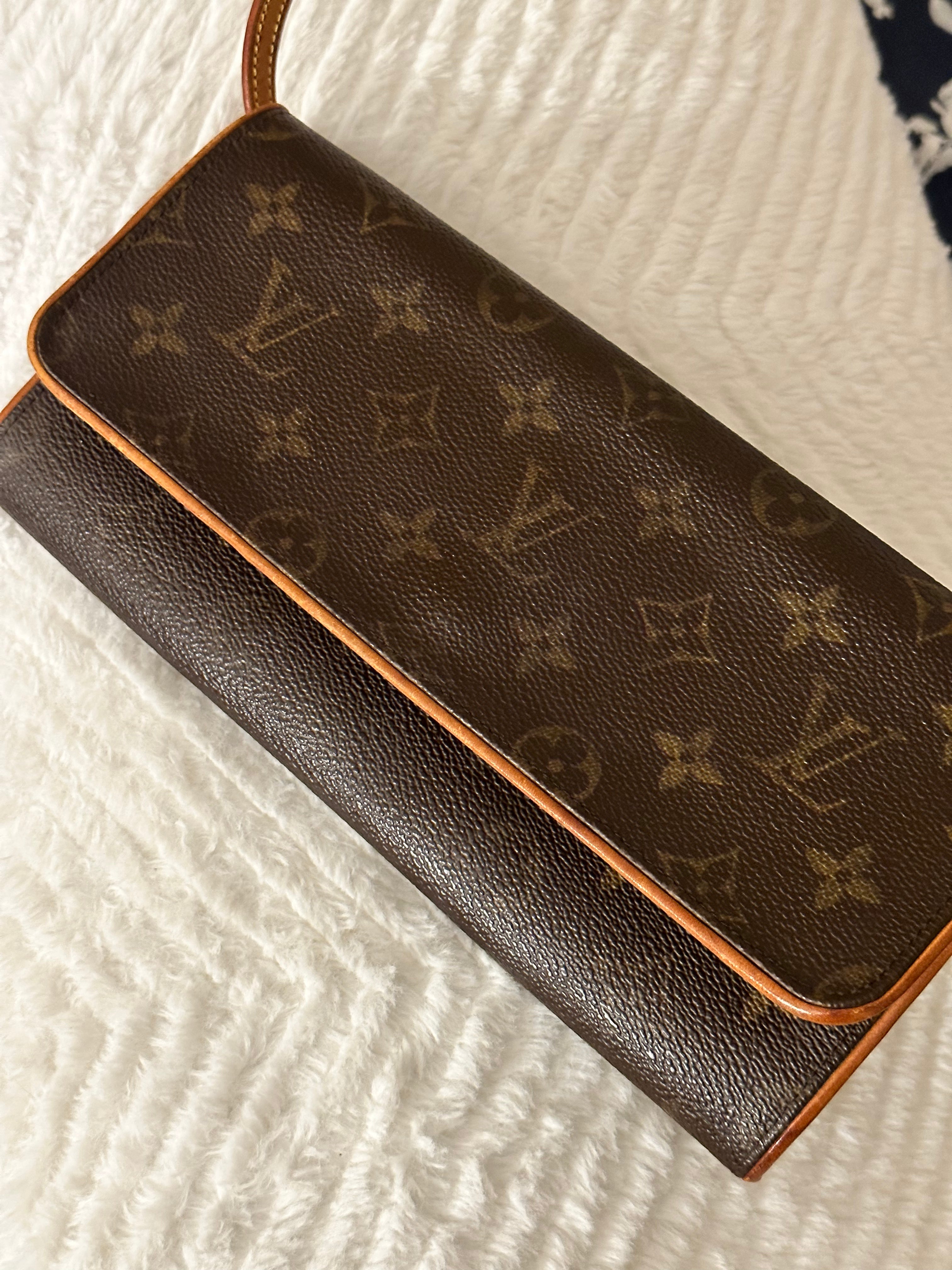 Preloved Louis Vuitton Twin Pochette Monogram